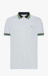 Polo mezza manica con colletto e maniche multirighe