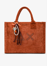 Carica l'immagine nel visualizzatore di Gallery, Shopping bag media in velluto
