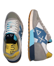 Carica l&#39;immagine nel visualizzatore di Gallery, Sneakers in nylon con inserti in suede
