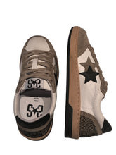Carica l'immagine nel visualizzatore di Gallery, Sneakers WEEK STAR
