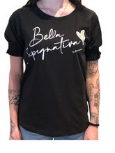 Carica l&#39;immagine nel visualizzatore di Gallery, T-shirt mezza manica con scritta
